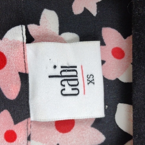 Cabi Black Pink Floral V-Neck Pleated Front Short Cap Sleeve Pullover Tunic Top - Picture 6 of 12